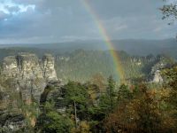 Kleine Gans mit Regenbogen Kleine Gans mit Regenbogen