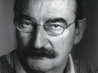 Sławomir Mrożek (1930-2013) Sławomir Mrożek (1930-2013)